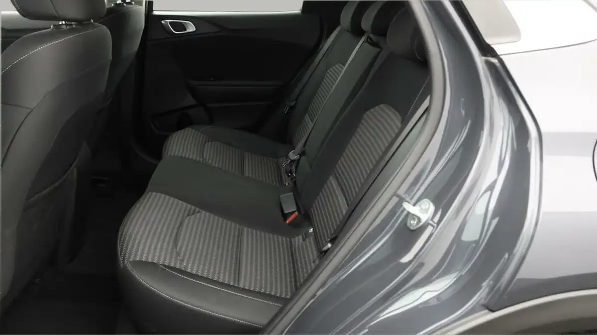 2022-kia-xceed-10-t-gdi-2-big-15