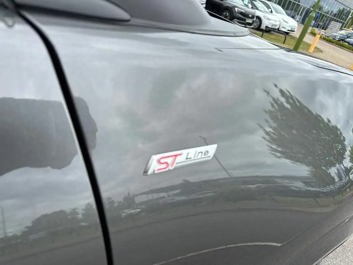 2022-ford-puma-suv-10-st-line-x-125ps-big-35