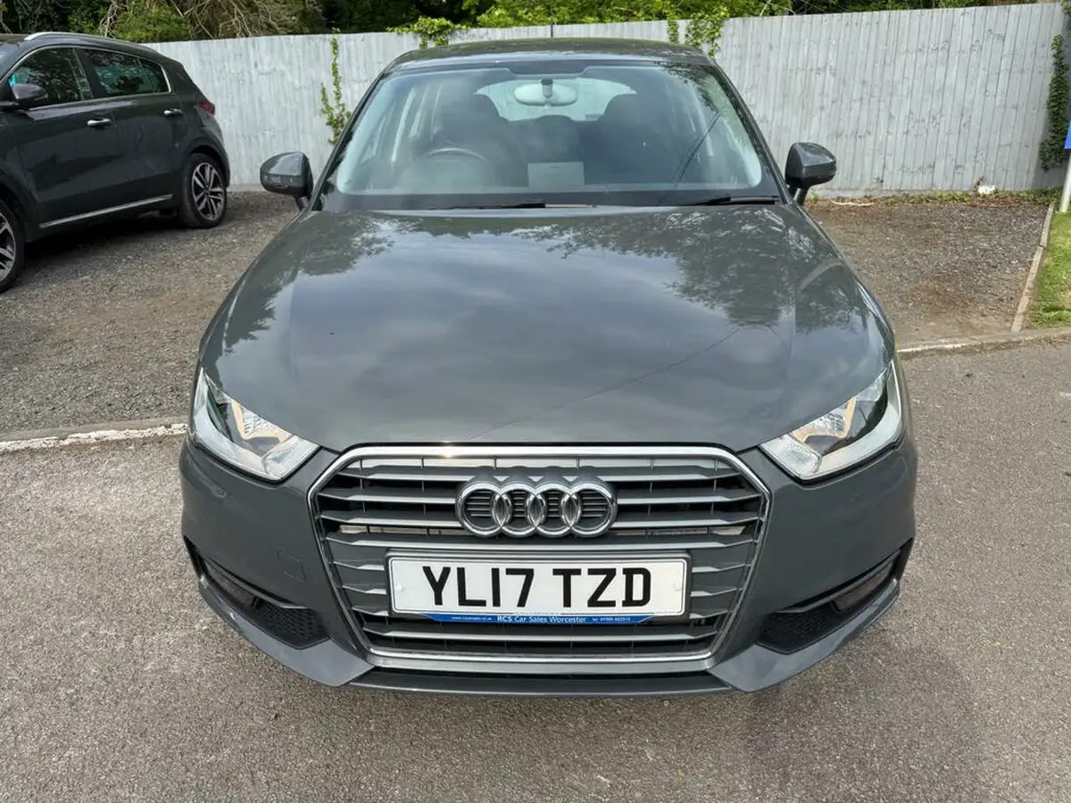 2017-audi-a1-14-tfsi-sportback-5d-big-8
