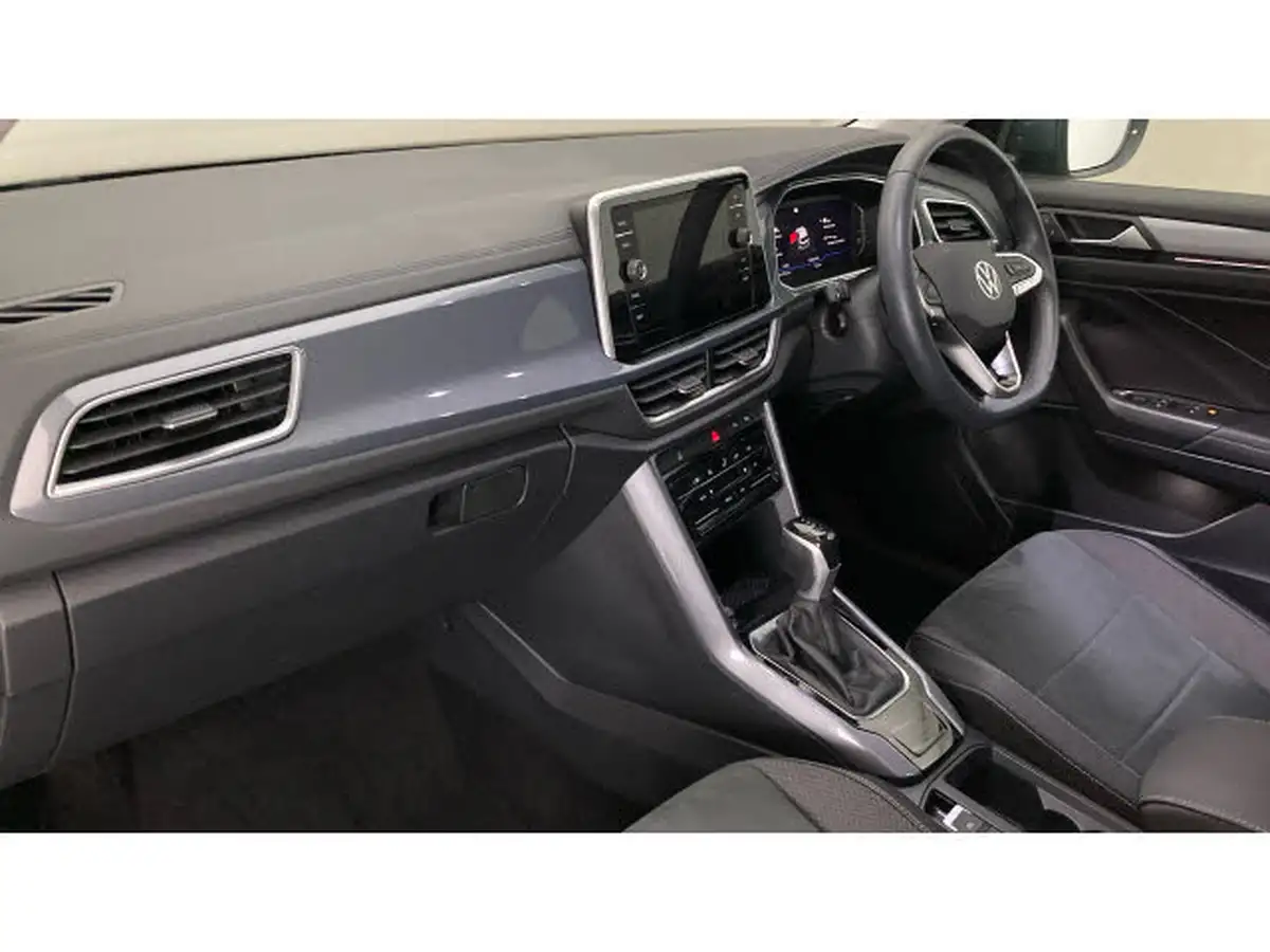 2023-volkswagen-t-roc-15-tsi-style-hatchback-5d-dsg-big-1