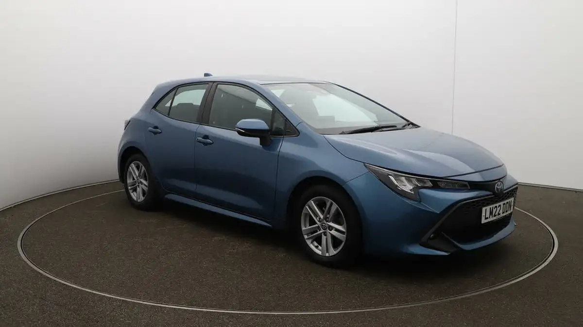 2022-toyota-corolla-18-vvt-i-icon-120bhp-trk-hatchback-5d-big-1