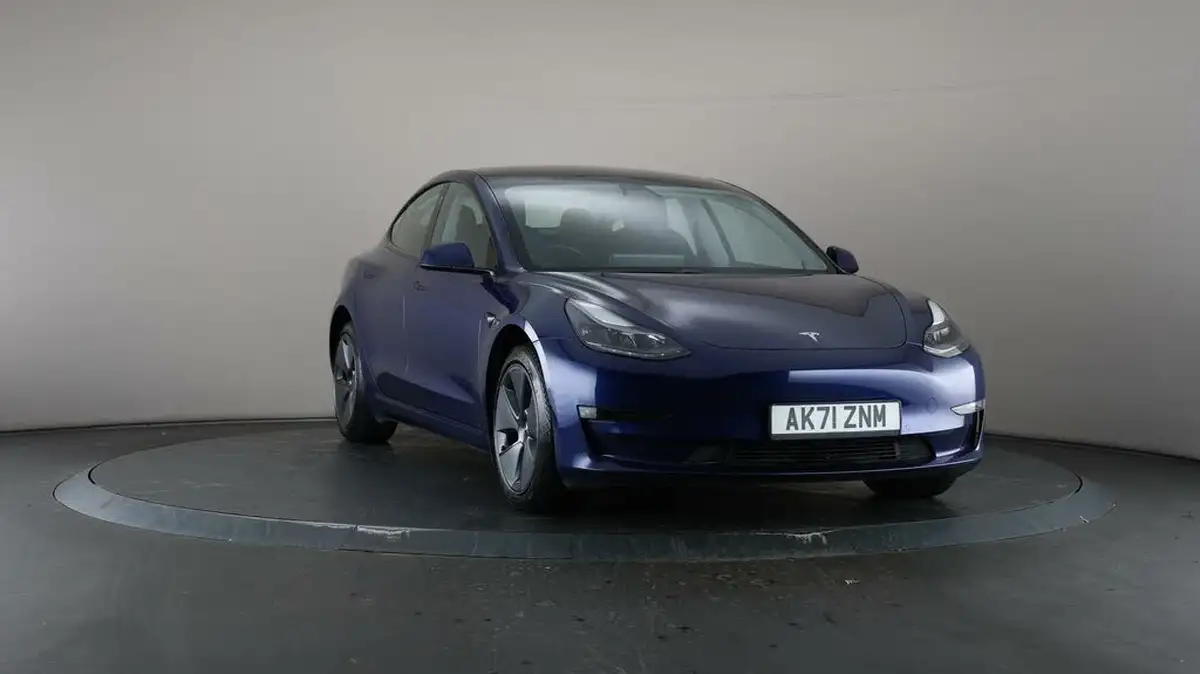 2021-tesla-model-3-e-long-range-awd-big-51