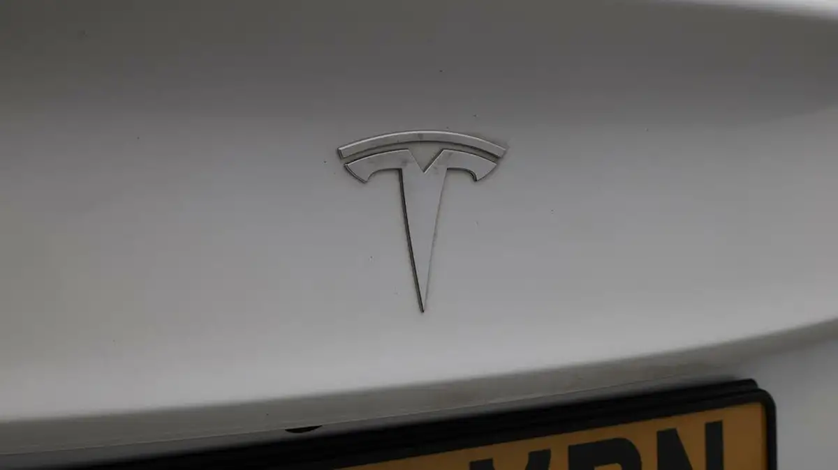 2021-tesla-model-3-e-long-range-4x4-big-20