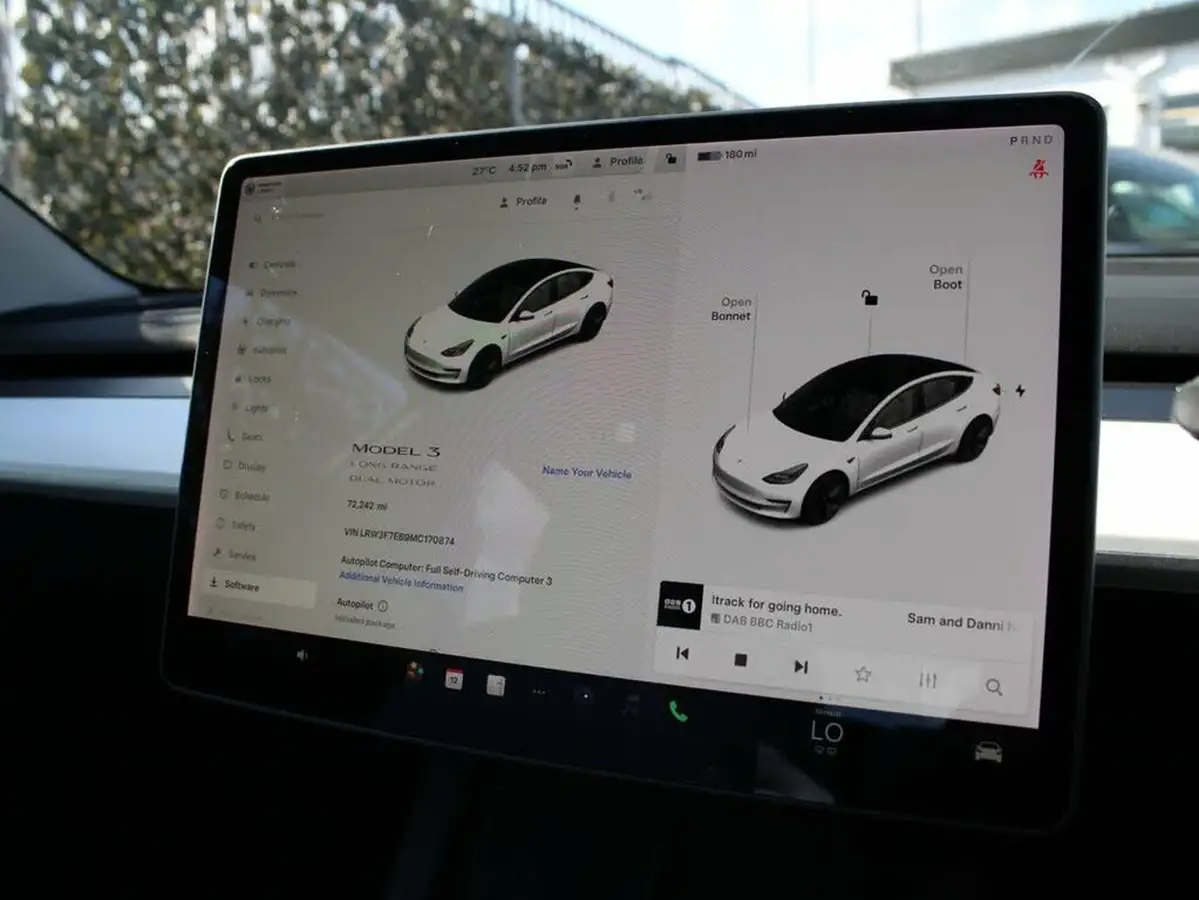 2021-tesla-model-3-e-long-range-4x4-big-13