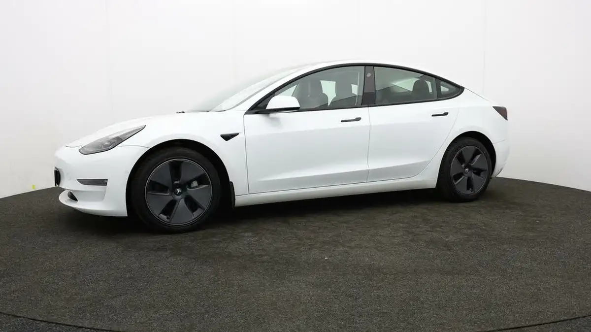 2021-tesla-model-3-e-long-range-4x4-big-64