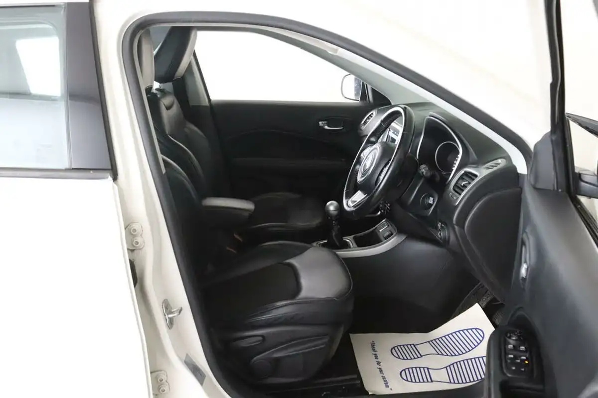 2019-jeep-compass-14-multiair-ii-longitude-big-14