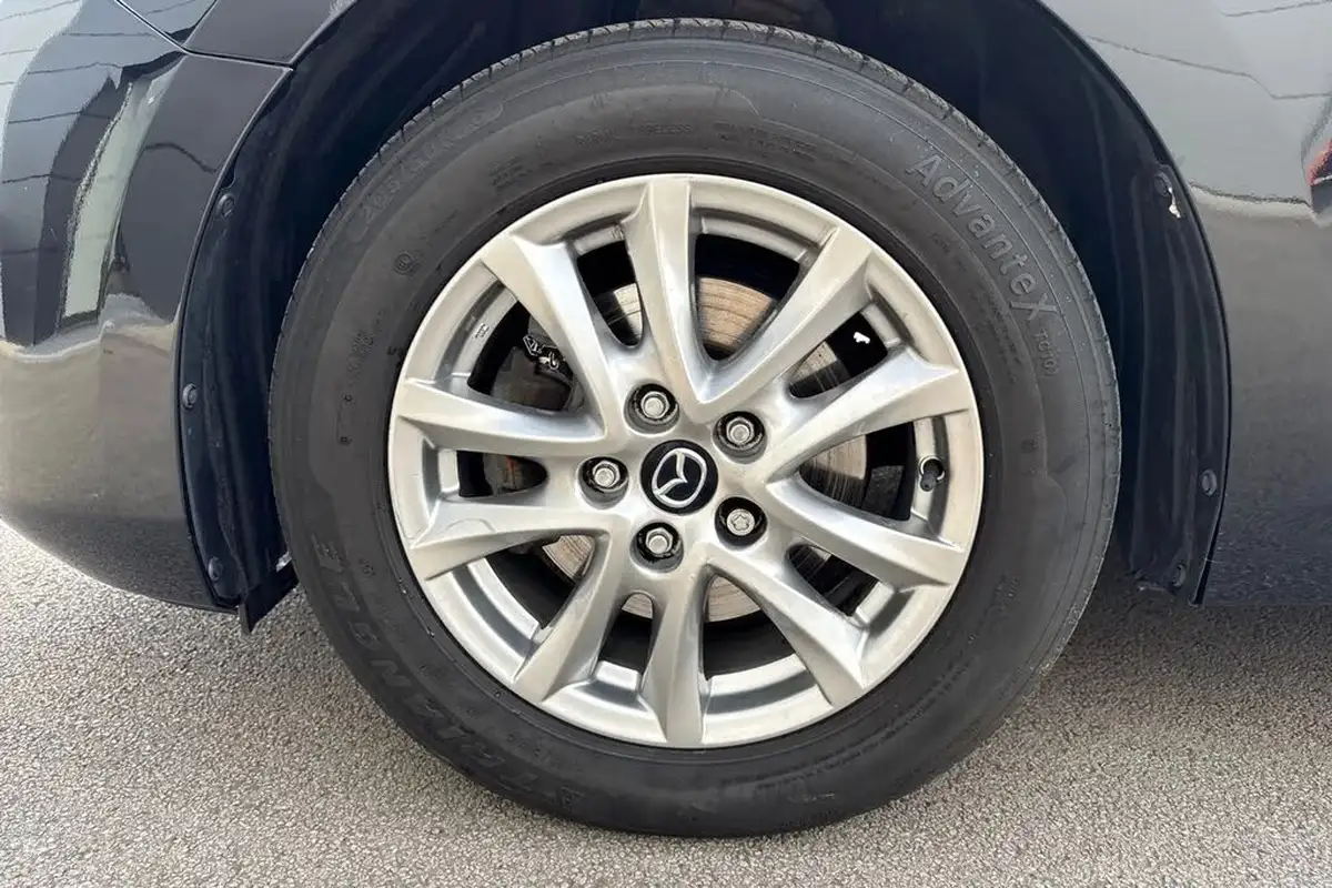 2017-mazda-mazda3-20-se-l-nav-hatchback-5d-big-10