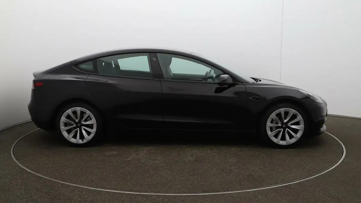 2021-tesla-model-3-e-long-range-4x4-big-47