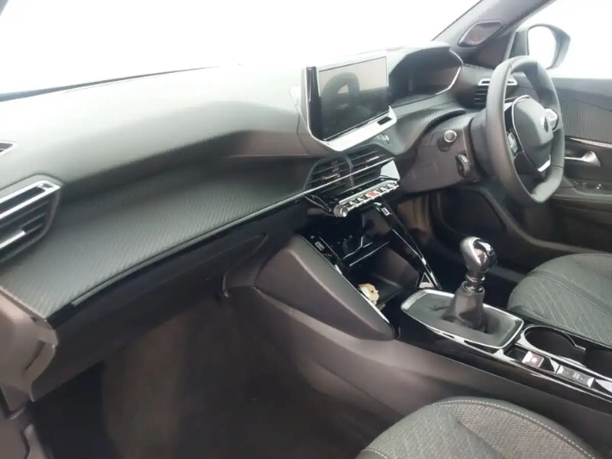 2024-peugeot-2008-suv-12-puretech-allure-130ps-big-4