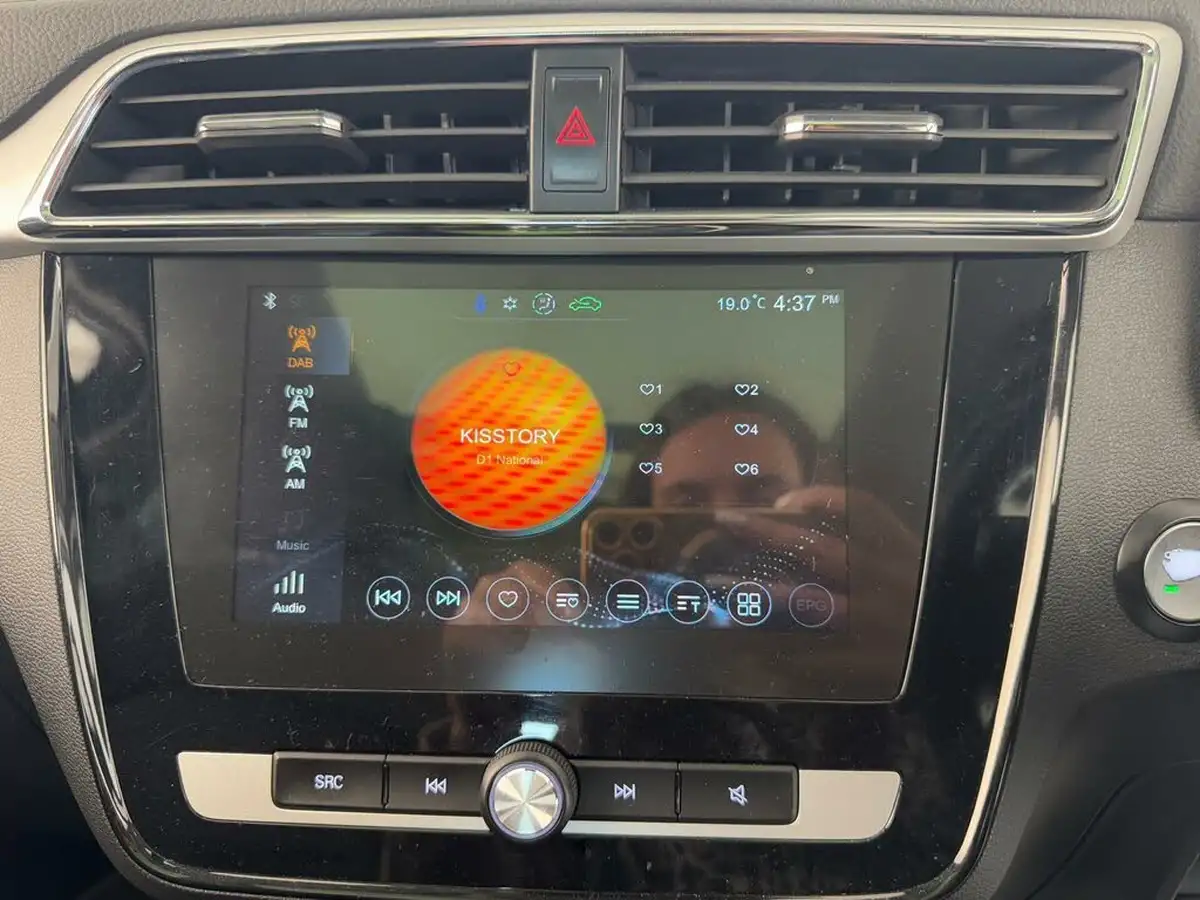 2021-mg-zs-suv-e-exclusive-ev-big-36