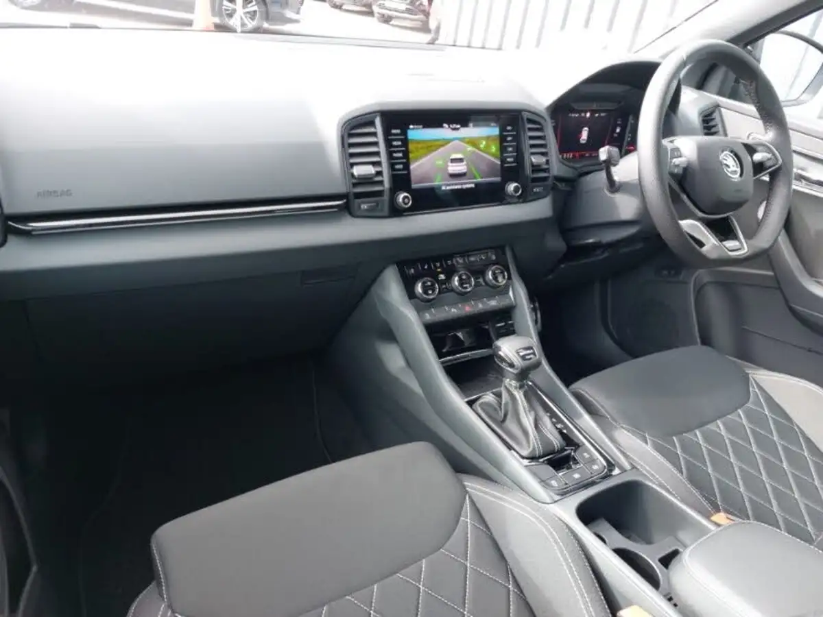2024-skoda-karoq-20-tsi-sportline-big-17