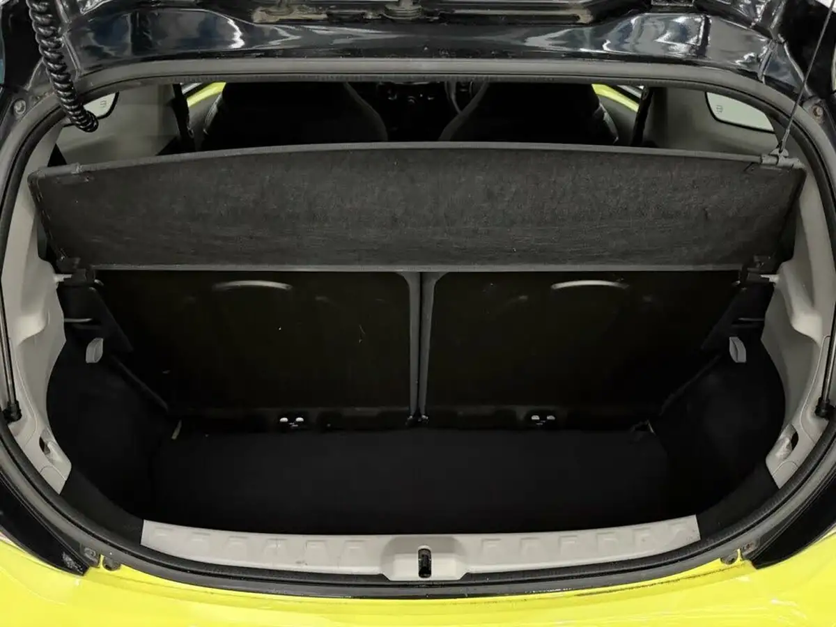 2016-toyota-aygo-10-vvt-i-x-cite-3-bi-tone-yellow-3d-big-30