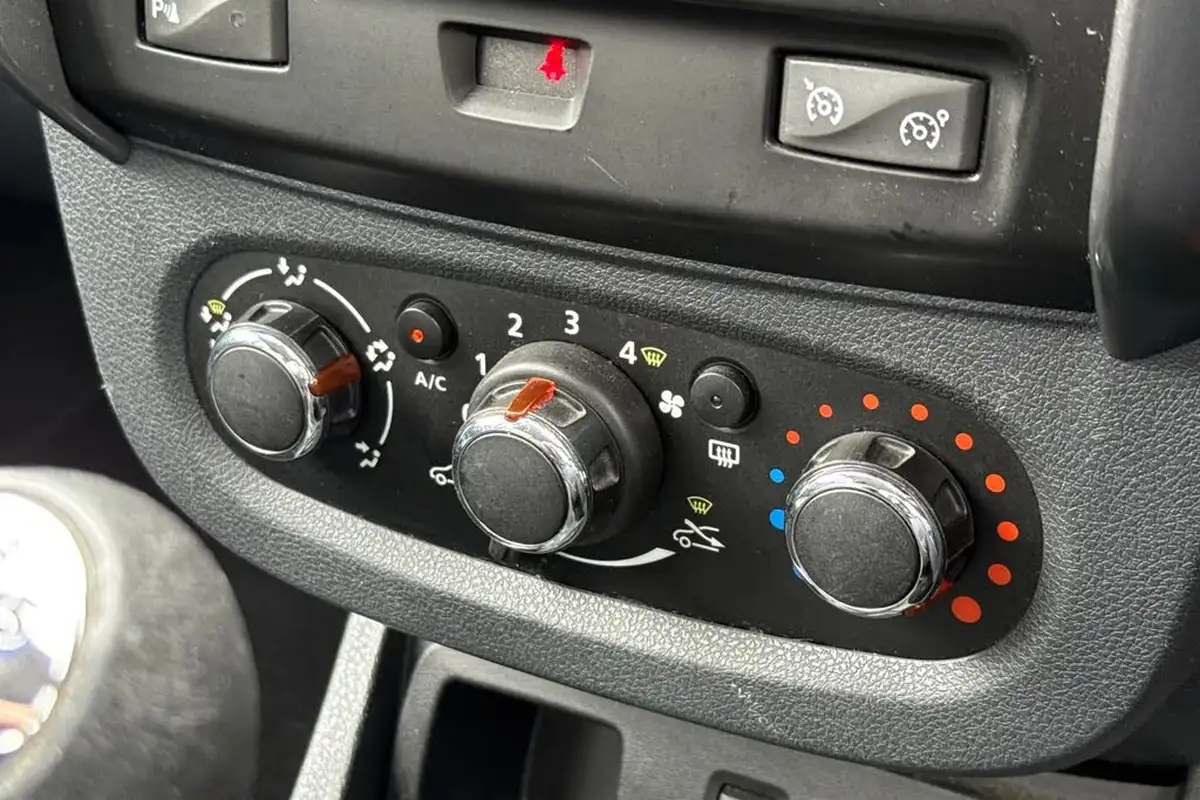 2017-dacia-duster-15dci-prestige-big-21