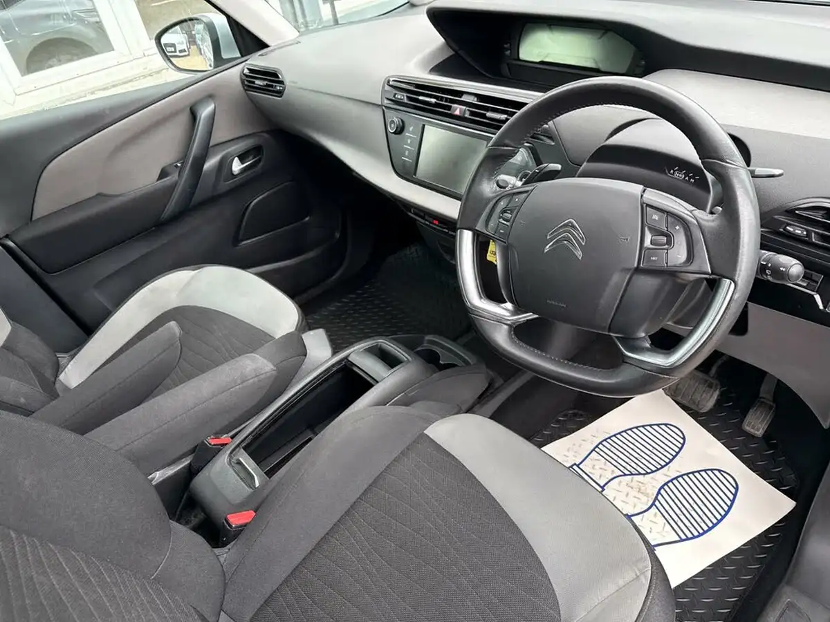 2014-citroen-grand-c4-picasso-16e-hdi-vtr-115ps-etg6-big-8