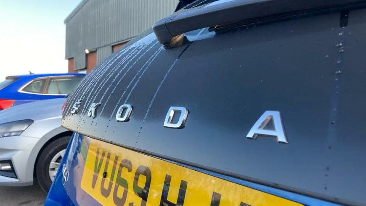 2019-skoda-scala-10-tsi-se-115ps-big-13