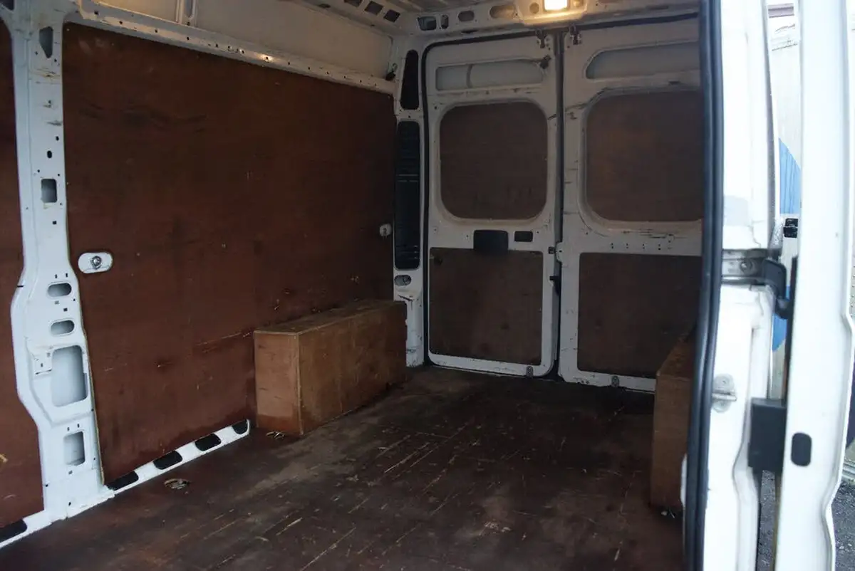 2019-peugeot-boxer-22-bluehdi-professional-335-l3-h2-panel-big-12