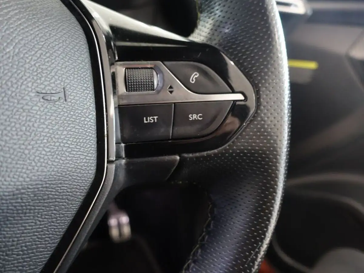 2021-peugeot-2008-suv-15-bluehdi-gt-big-22