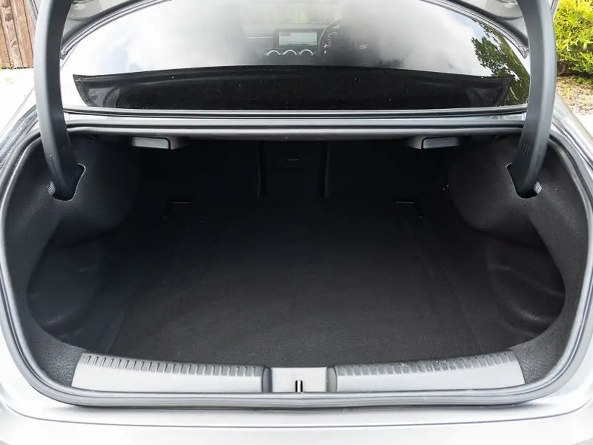 2023-mercedes-benz-cla-13-cla-180-amg-line-executive-coupe-4d-big-7
