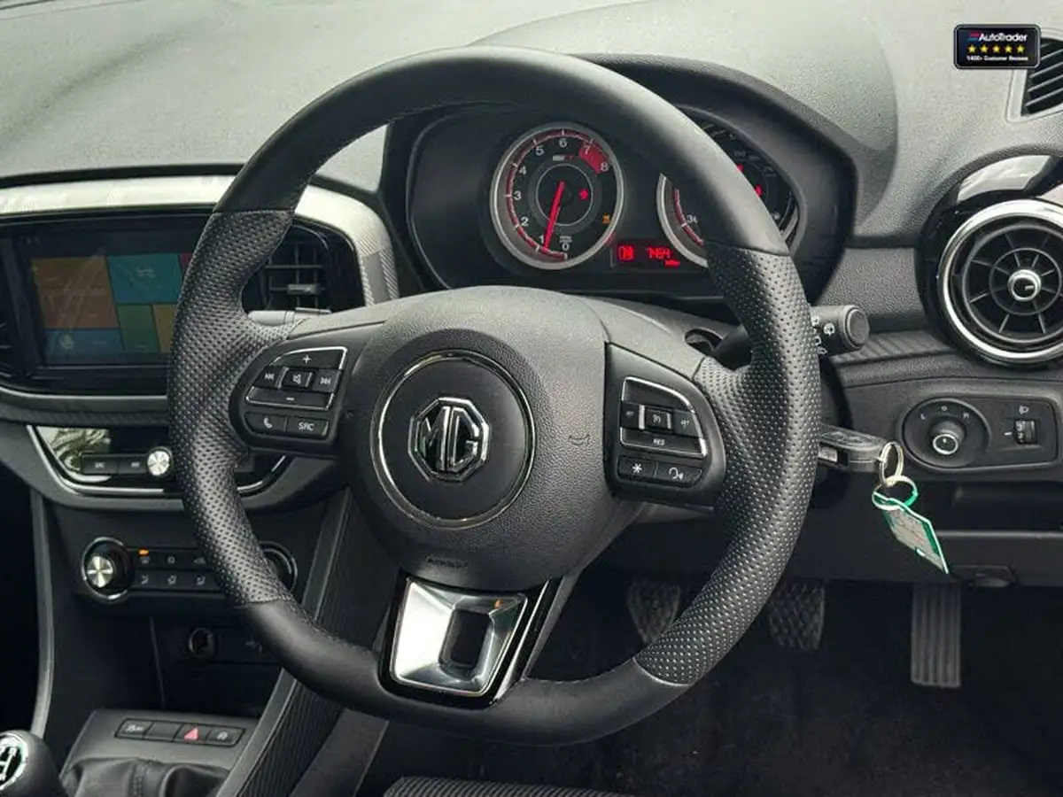 2024-mg-mg3-15-vti-tech-exclusive-nav-big-10