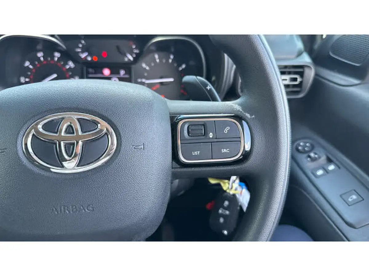 2023-toyota-proace-city-15d-design-100hpeu6d-big-25