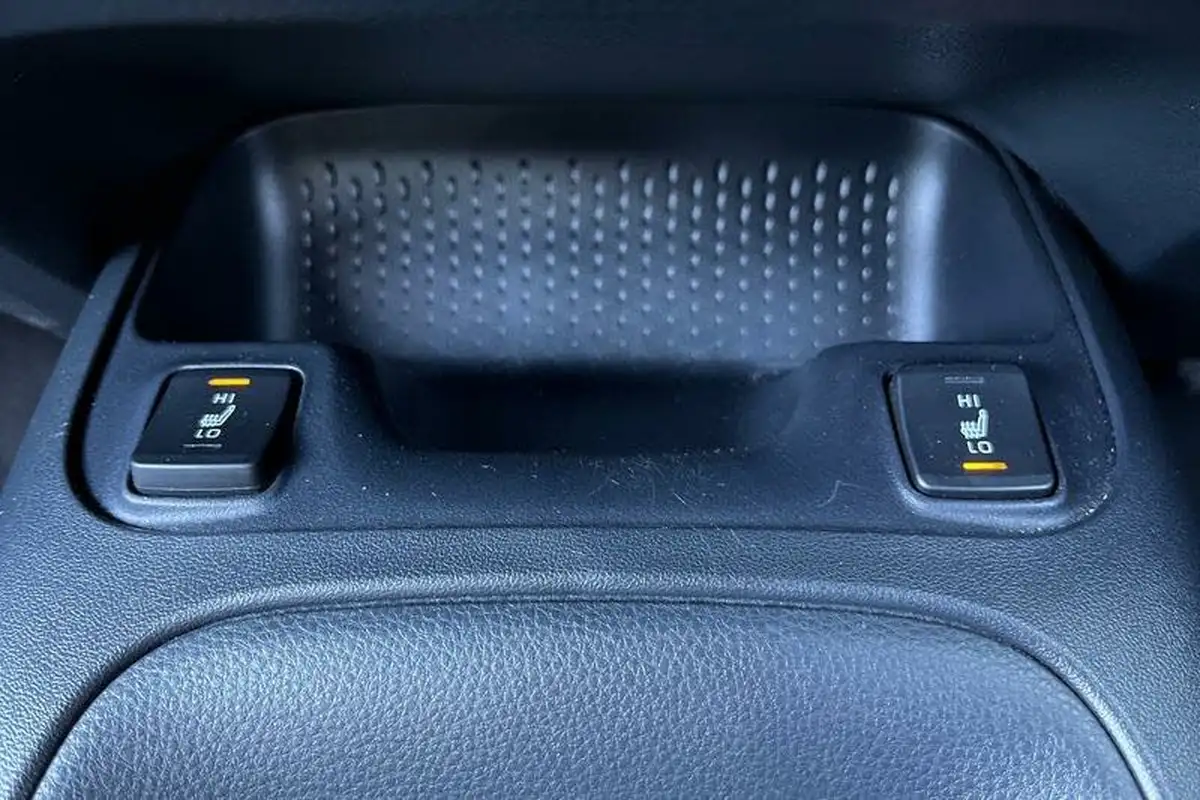 2022-toyota-corolla-18-vvt-i-gr-sport-120bhp-trk-hatchback-big-32