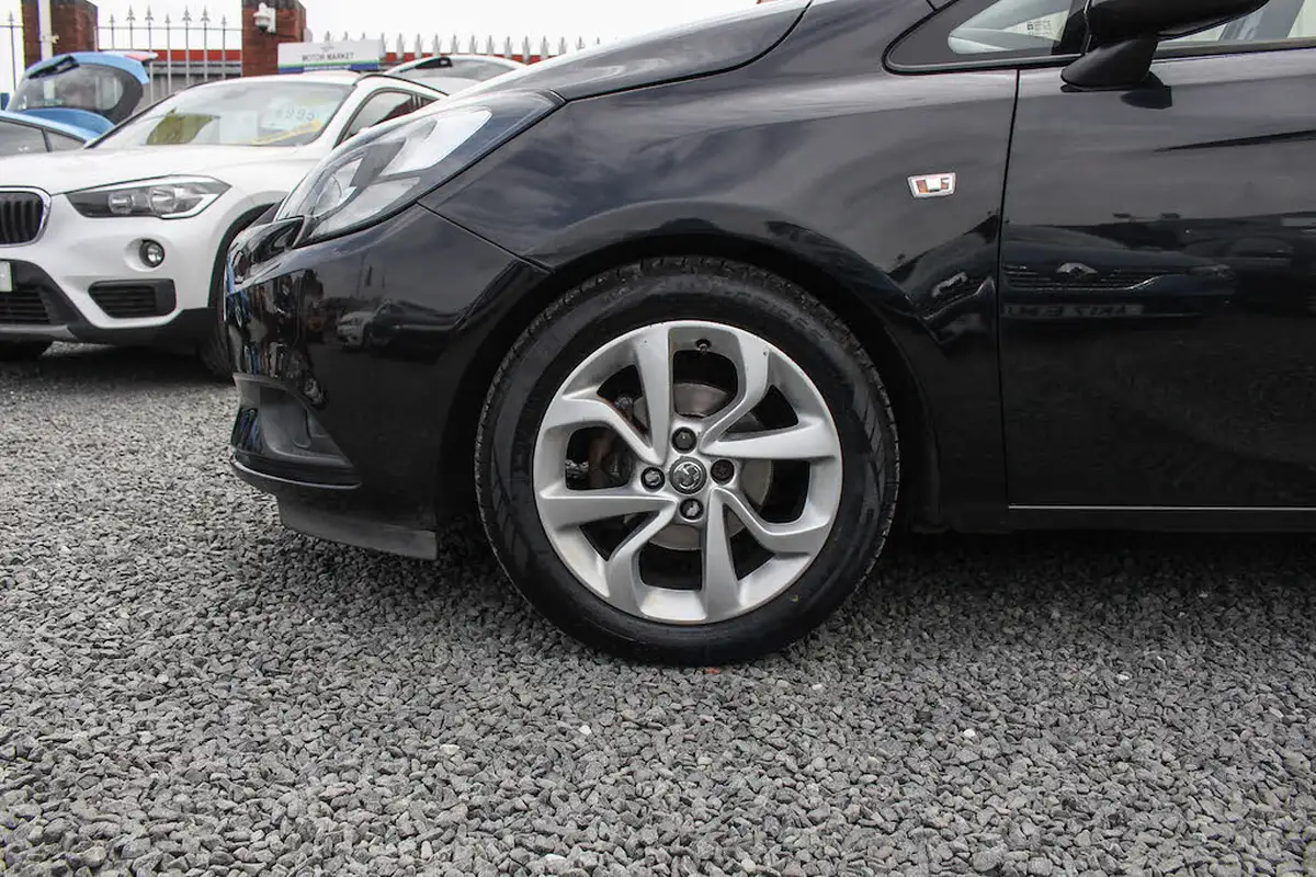 2015-vauxhall-corsa-14-excite-ac-90ps-ecoflex-5d-1398cc-big-13