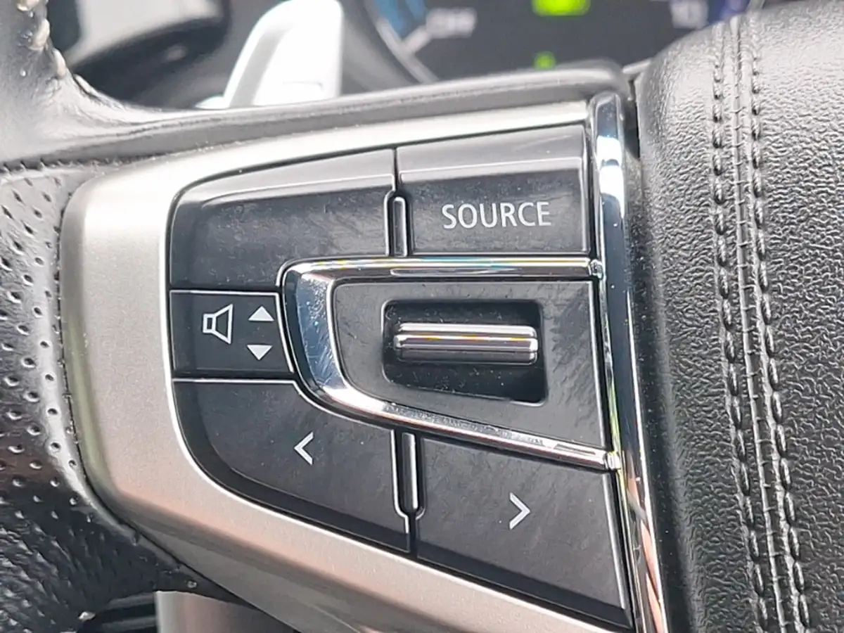 2021-mitsubishi-outlander-24-dynamic-phev-big-17
