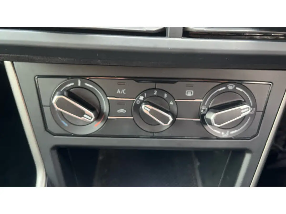 2021-volkswagen-polo-10-tsi-match-dsg-big-25