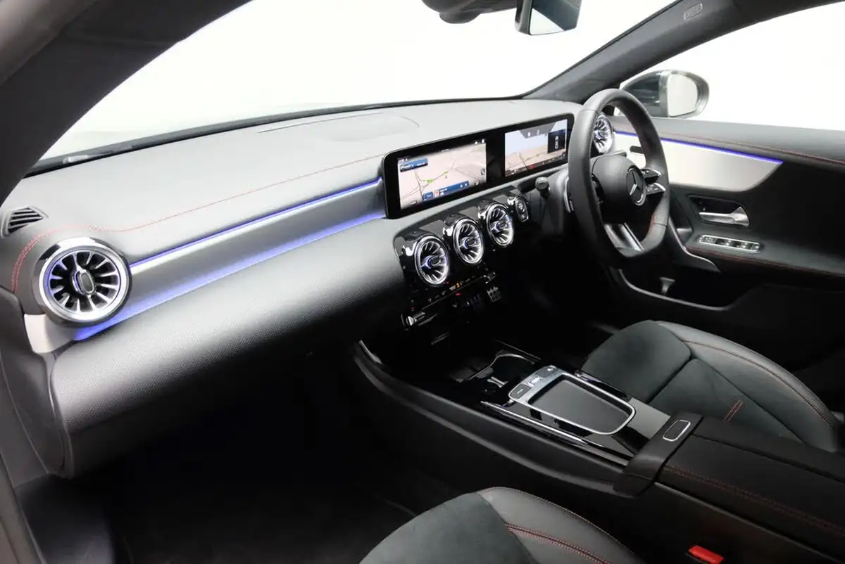 2023-mercedes-benz-cla-13-cla-180-amg-line-executive-coupe-4d-big-10