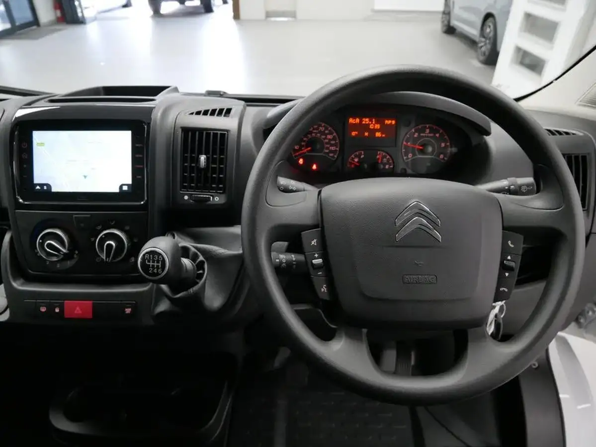 2023-citroen-relay-22bluehdi-35-l3h2-enterprise-edition-panel-big-11