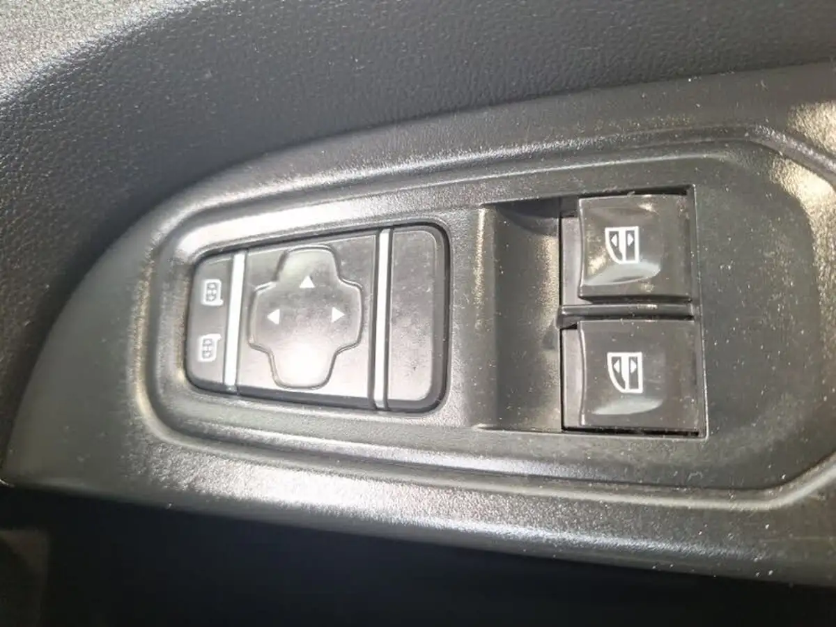 2022-renault-trafic-20dci-sl28-130-business-big-14