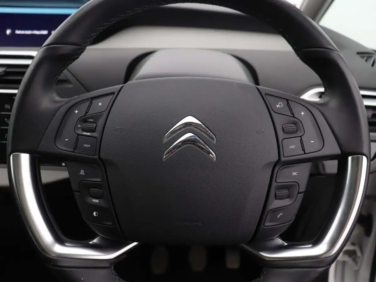 2022-citroen-grand-c4-spacetourer-12-puretech-shine-big-32