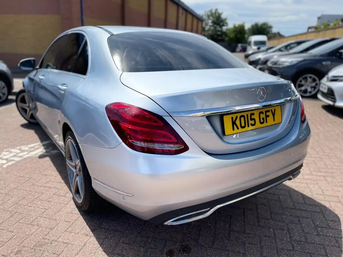 2015-mercedes-benz-c-class-20-c200-sport-184ps-ss-saloon-4d-7g-tronic-plus-big-3