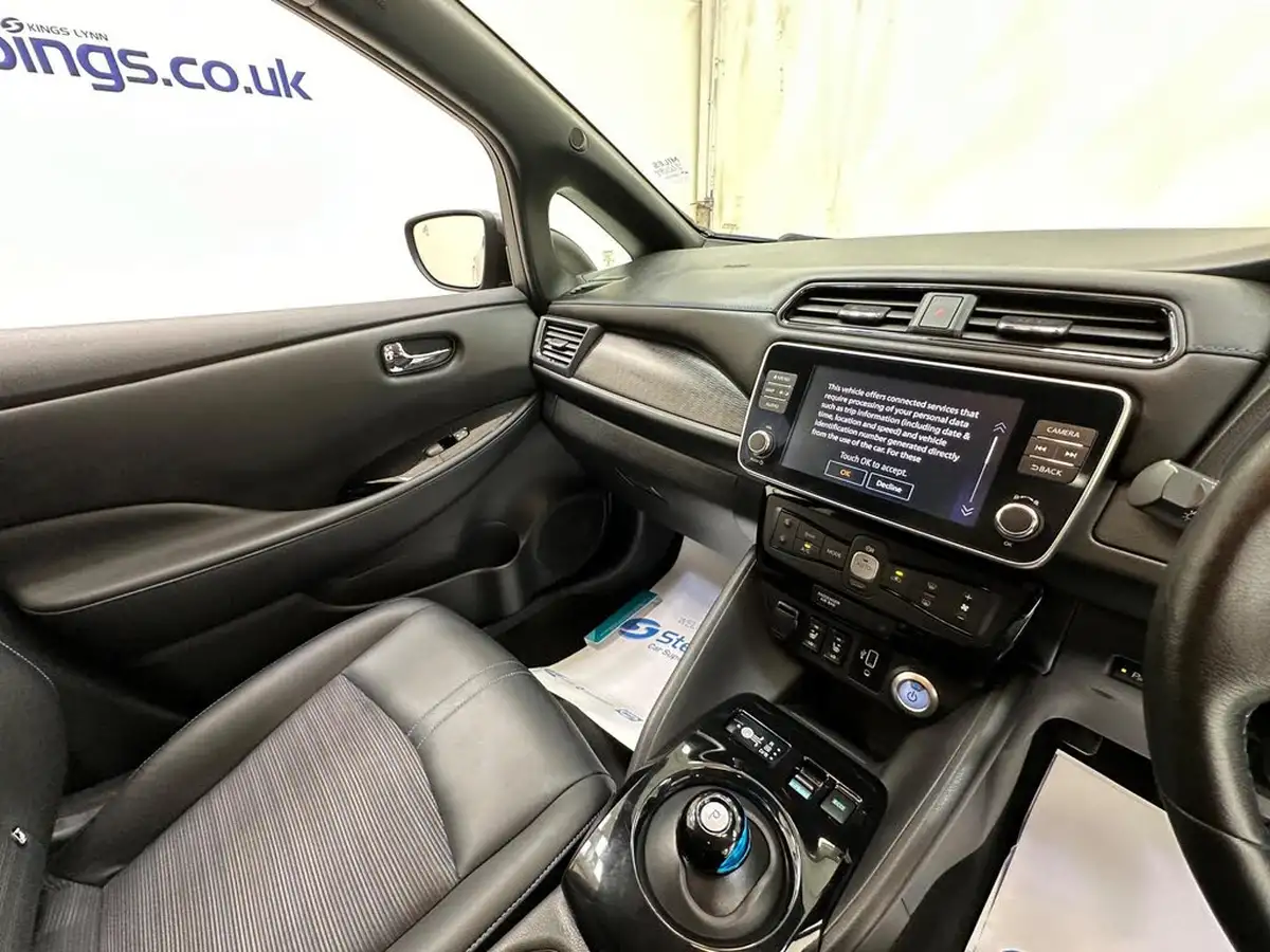 2020-nissan-leaf-e-n-connecta-big-15