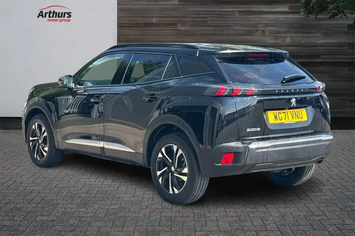 2021-peugeot-2008-suv-12-puretech-allure-premium-100bhp-big-4