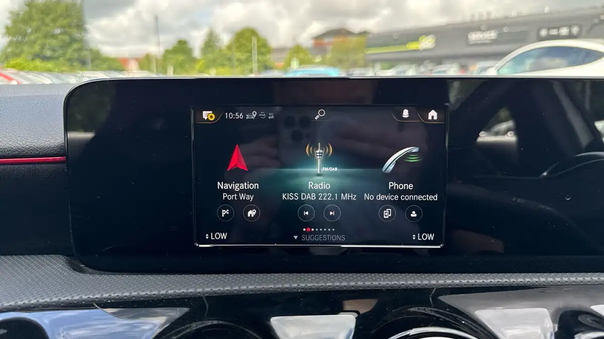 2019-mercedes-benz-a-class-13-a200-amg-line-hatchback-5d-big-11
