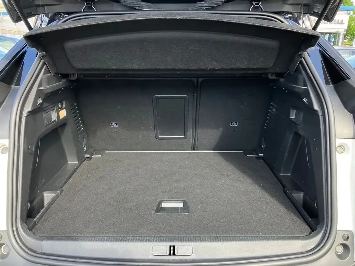 2022-peugeot-3008-suv-12-puretech-gt-eat8-big-19
