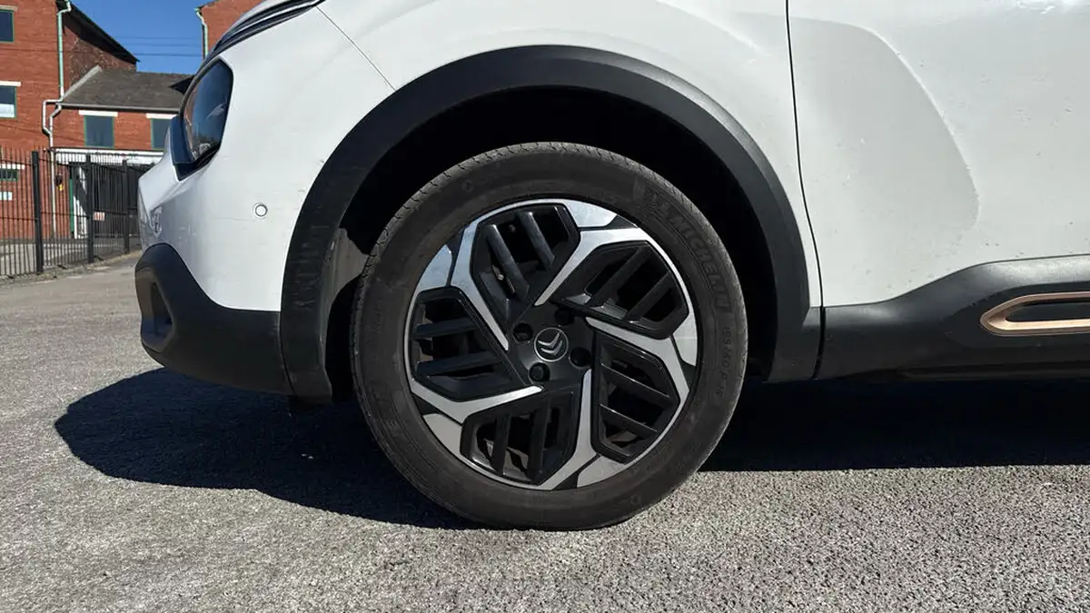 2022-citroen-c4-12-puretech-c-series-edition-big-16
