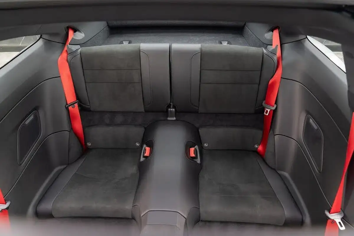 2022-porsche-911-30-carrera-gts-coupe-big-8