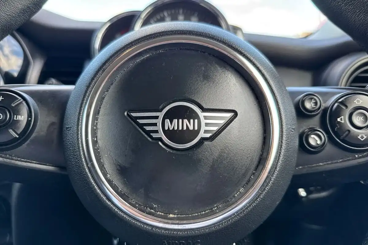 2019-mini-cooper-15-one-classic-102bhp-ss-5d-big-37