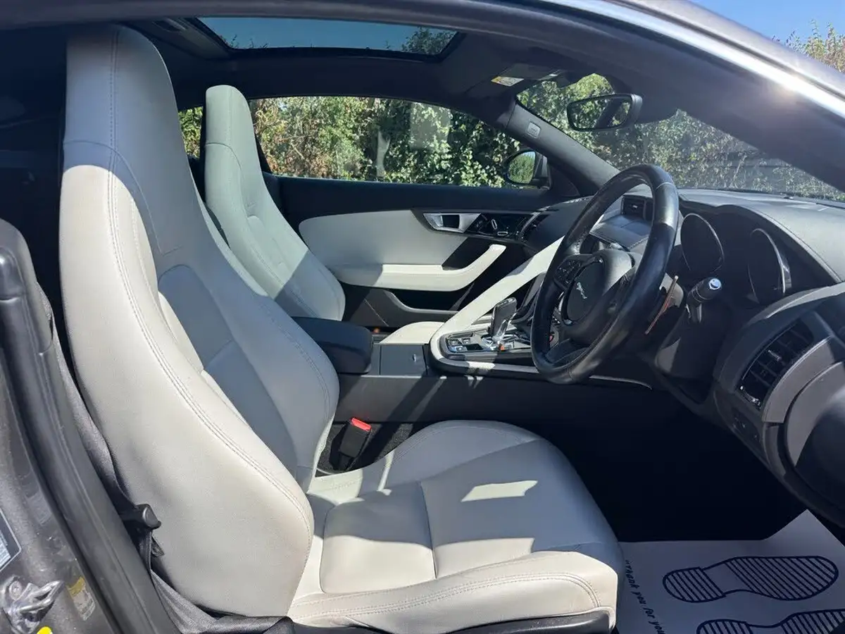 2015-jaguar-f-type-30-s-coupe-quickshift-big-6