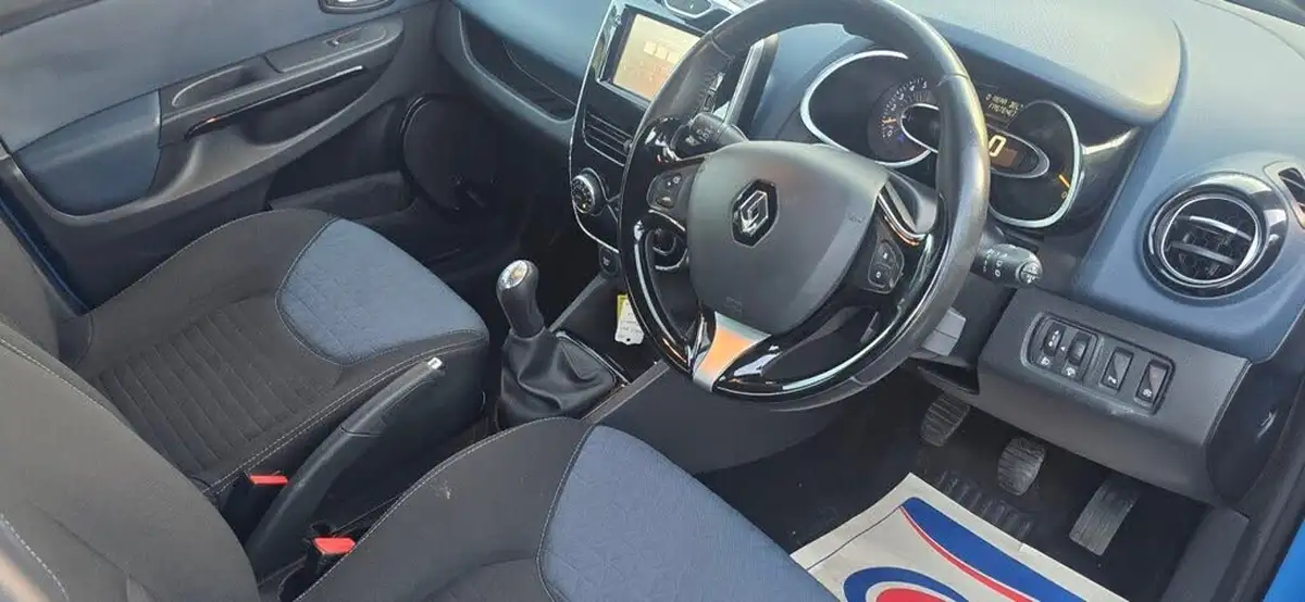 2015-renault-clio-09-dynamique-s-big-14