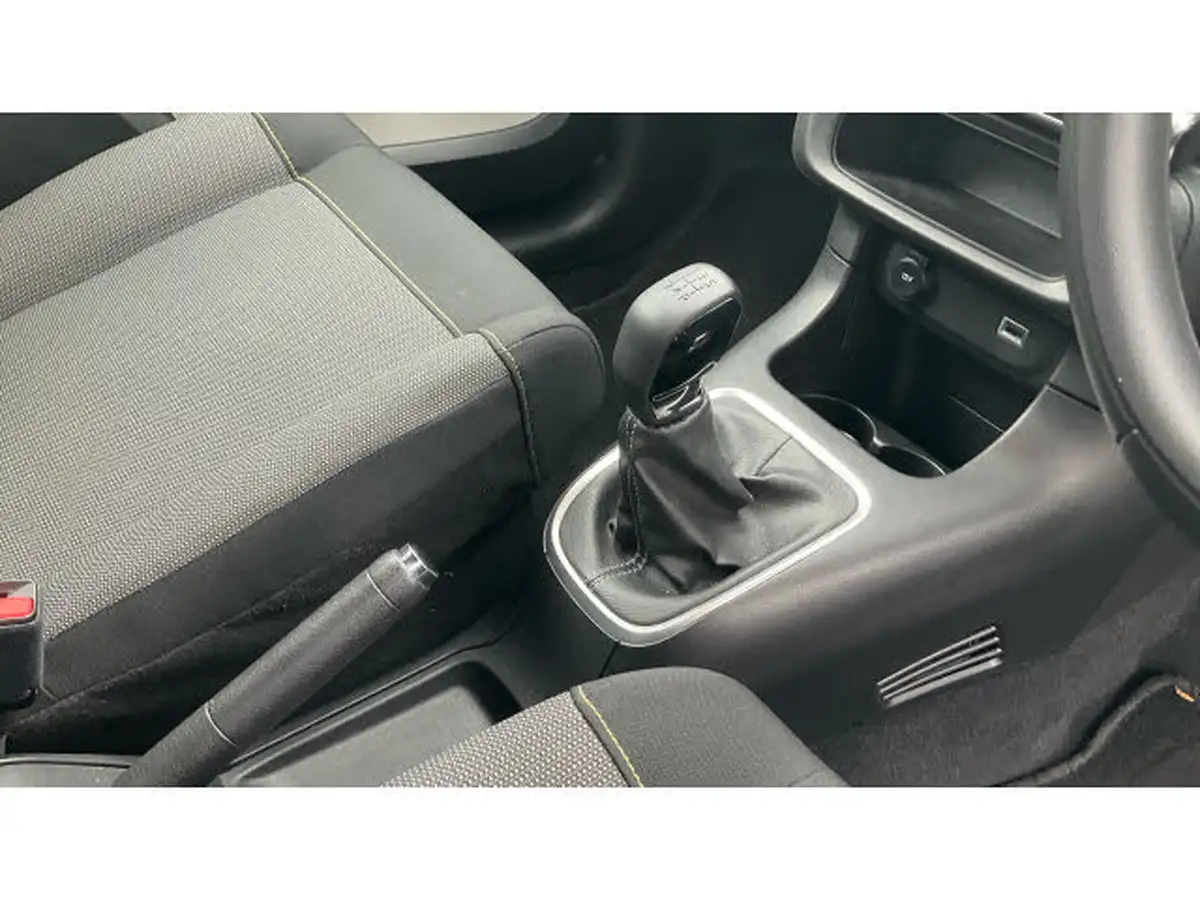 2023-citroen-c3-12-puretech-c-series-edition-83ps-ss-big-12