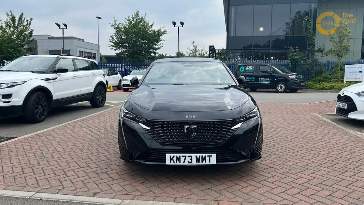 2023-peugeot-308-12-puretech-gt-130ps-ss-eat8-big-7