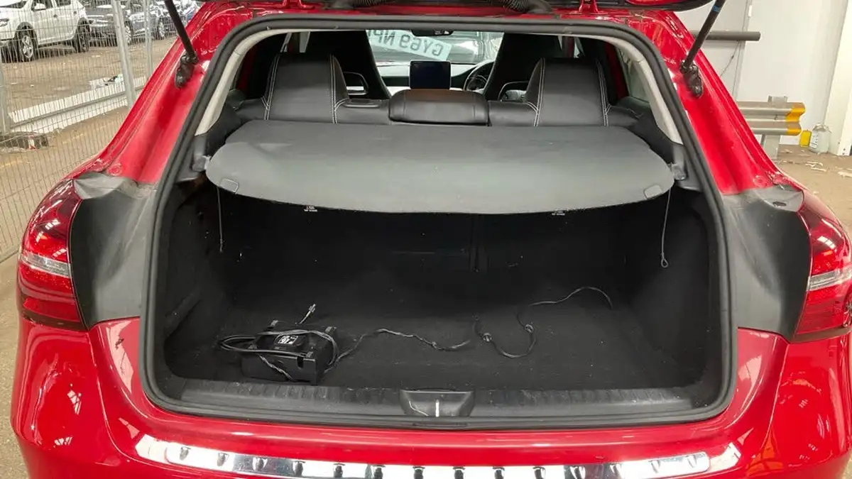 2019-mercedes-benz-gla-class-16-gla-180-urban-edition-7g-dct-big-8