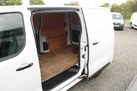 2023-vauxhall-vivaro-15td-2700-l1h1-dynamic-120pseu6d-small-21