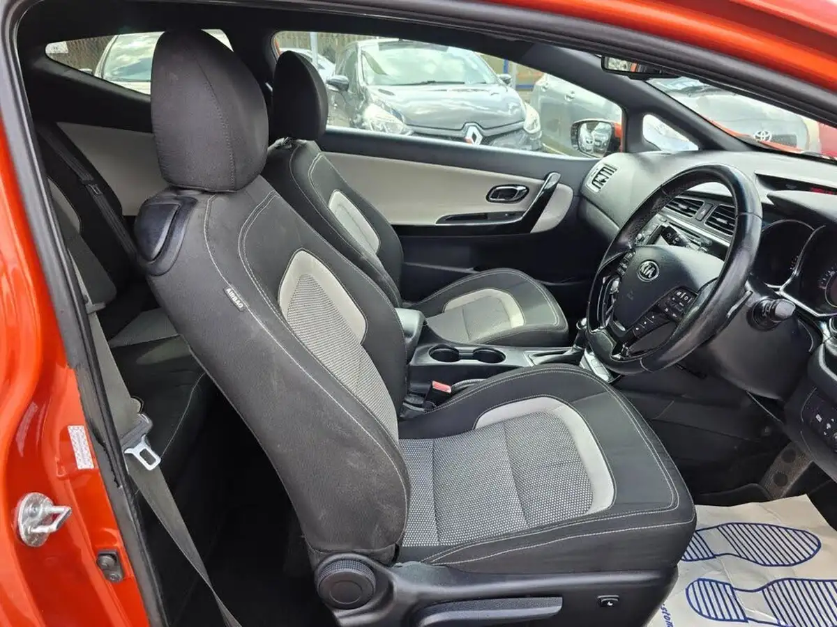 2014-kia-pro-ceed-16-se-dct-big-14