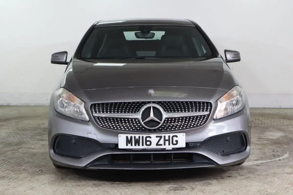 2016-mercedes-benz-a-class-21d-a200d-amg-line-136ps-executivess-big-1