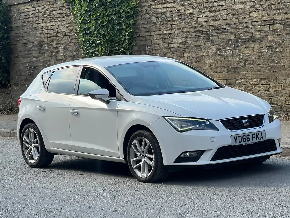 2016-seat-leon-16tdi-se-dynamic-tech-pack-tech-pack-hatchback-big-1