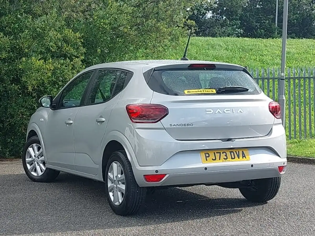 2023-dacia-sandero-10-tce-expression-90bhp-big-1